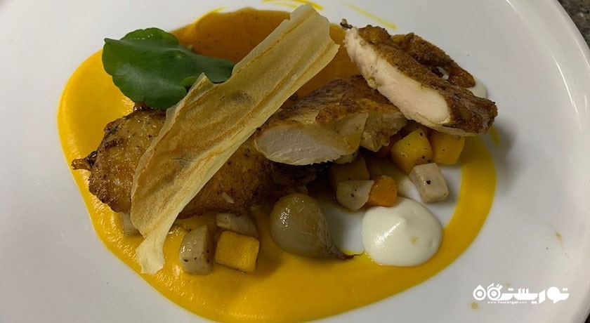 رستوران رستوران دینینگ آن د راکس شهر کو سامویی 