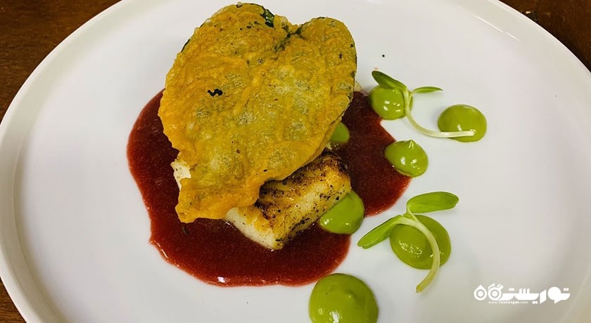 رستوران دینینگ آن د راکس -  شهر کو سامویی