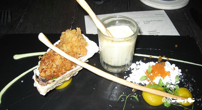 رستوران رستوران دینینگ آن د راکس شهر کو سامویی 