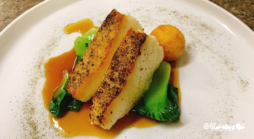 رستوران رستوران دینینگ آن د راکس شهر کو سامویی 