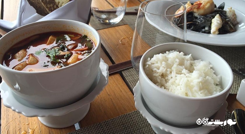 رستوران رستوران اج بیسترو شهر کو سامویی 