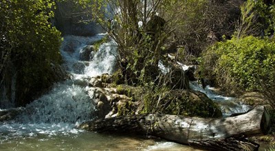  آبشار کوهمره سرخی (آبشار رمقان) شهرستان فارس استان کازرون
