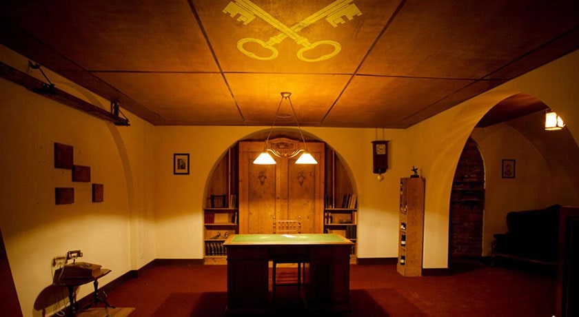  اتاق فرار رازماز شهر فارس استان شیراز