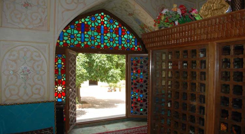 امامزاده زنجیری -  شهر فارس