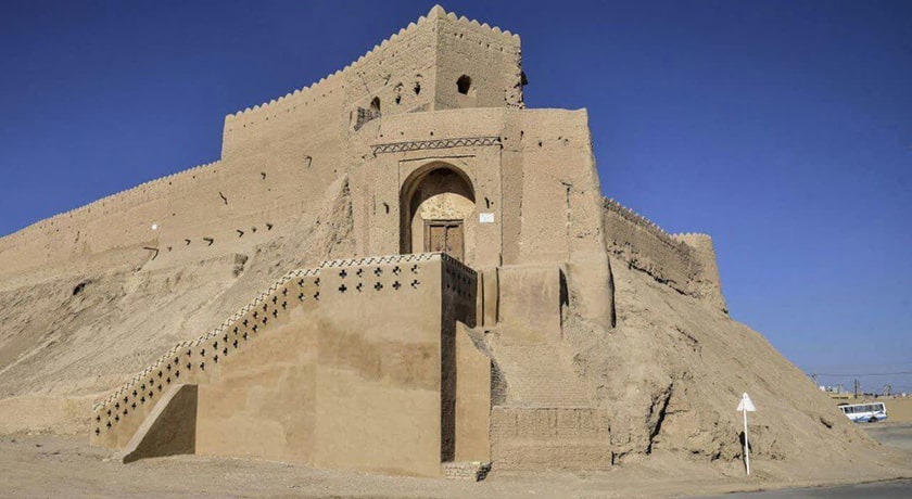 قلعه مروست کجاست - شهرستان یزد، استان یزد - توریستگاه