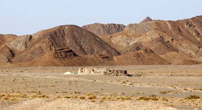 کاروانسرای سنگی انجیره شهرستان یزد استان اردکان
