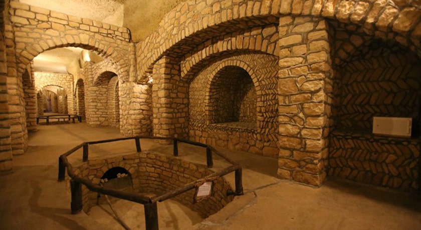  شهر زیرزمینی نوش آباد شهرستان اصفهان استان آران و بیدگل