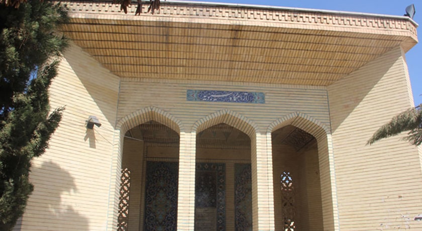  آرامگاه سیبویه شیراز شهرستان فارس استان شیراز