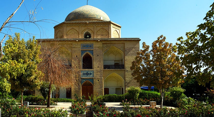 آرامگاه بی بی دختران -  شهر فارس