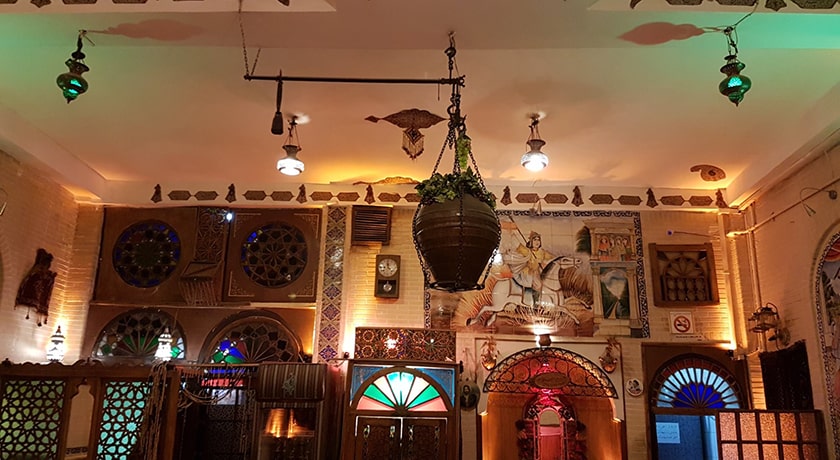 رستوران رستوران سنتی سرای مهر شهر شیراز 