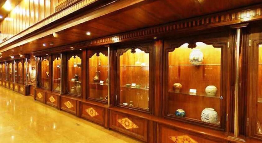  موزه شاهچراغ شهرستان فارس استان شیراز