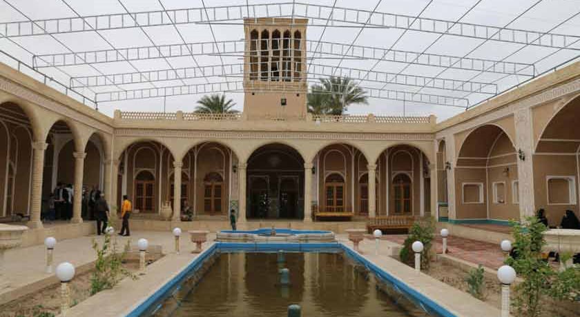 باغ تیتو -  شهر بافق