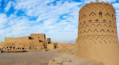 قلعه مهرجرد -  شهر یزد