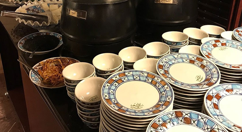 رستوران سفره خانه سنتی شرزه شهر شیراز 