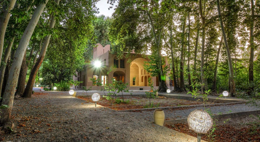  باغ پهلوان پور شهرستان یزد استان مهریز