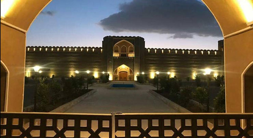  اقامتگاه سنتی قلعه وزیر شهرستان یزد استان میبد