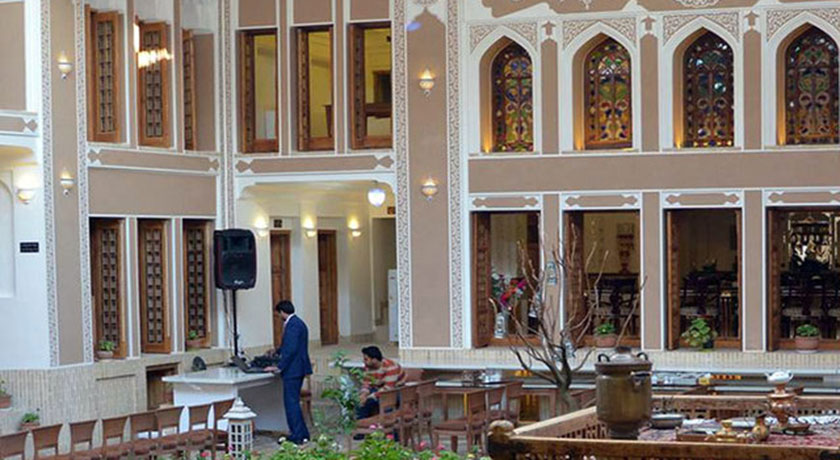  خانه سید ابوالقاسم روهنی (خانه پدری) شهرستان یزد استان یزد