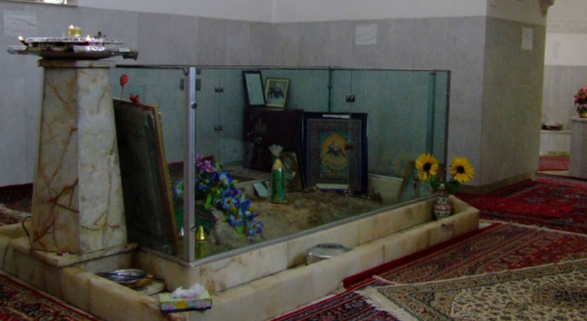  زیارتگاه پیر هریشت شهرستان یزد استان اردکان