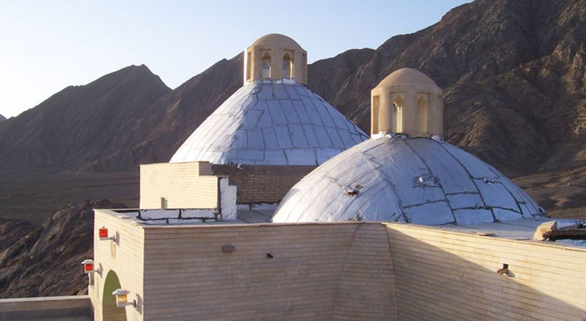  زیارتگاه پیر هریشت شهرستان یزد استان اردکان