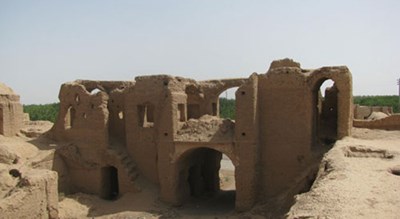 قلعه چاه افضل -  شهر یزد