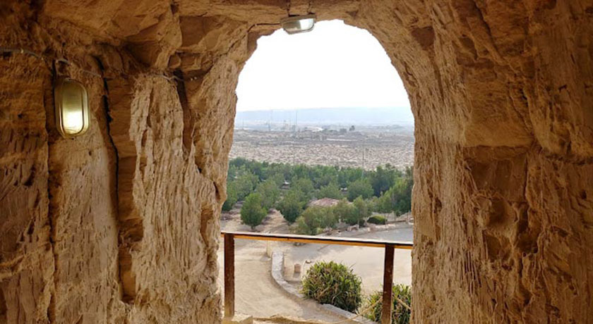 غار خربس -  شهر قشم