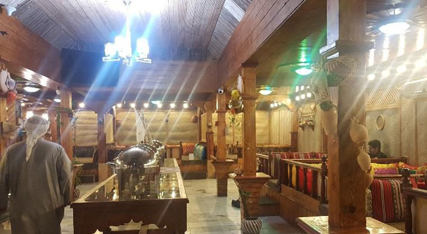 رستوران شب های دفاری -  شهر قشم