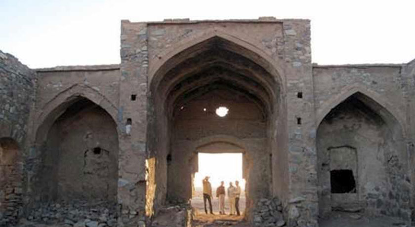  کاروانسرای زیرو شهرستان یزد استان اردکان