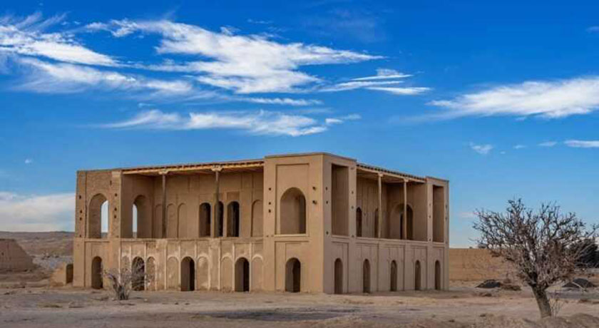 کوشک عزت آباد -  شهر ابرکوه