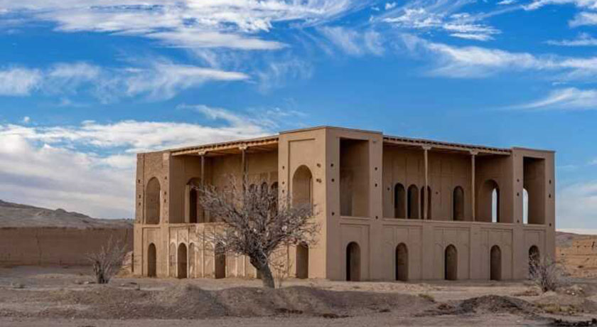 کوشک عزت آباد -  شهر ابرکوه