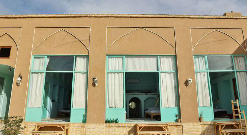  خانه موزه عروسک و اسباب بازی شهرستان اصفهان استان کاشان