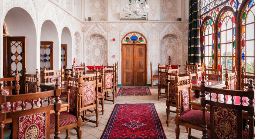 رستوران تاریخی قصر منشی -  شهر اصفهان