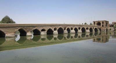  زاینده رود شهرستان اصفهان استان اصفهان