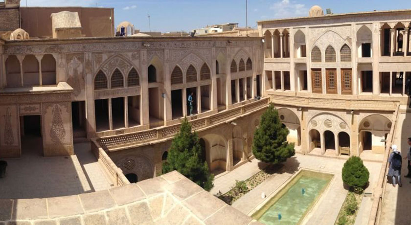  خیابان علوی شهرستان اصفهان استان کاشان