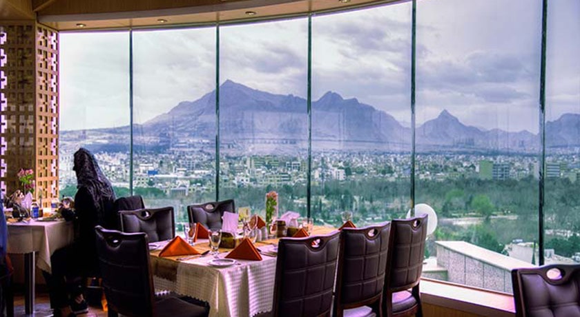 رستوران رستوران گردان هتل آسمان شهر اصفهان 