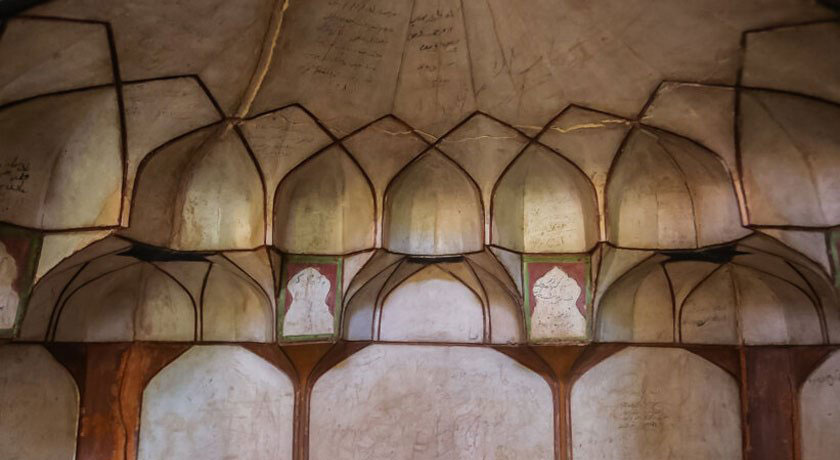  مقبره شاه عباس اول شهرستان اصفهان استان کاشان