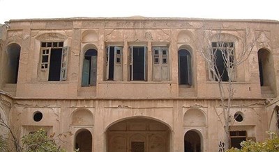  خانه حکیم باشی شهرستان اصفهان استان کاشان