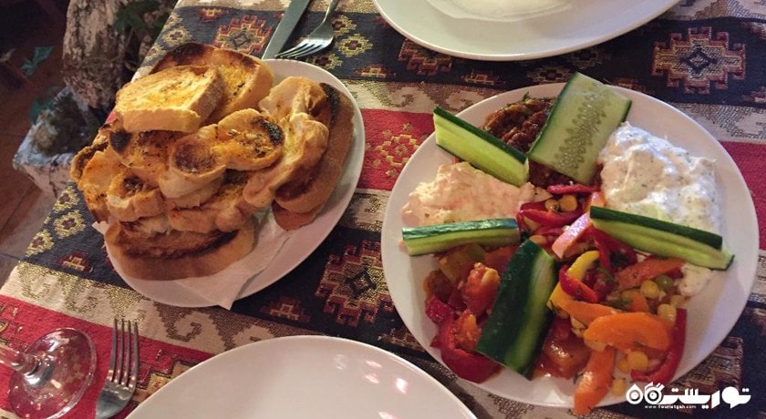 رستوران رستروان گرین گاردن برادرز شهر کوش آداسی 