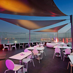 کافه رستوران و بار 360 استانبول ایست