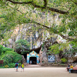 معبد وات سوان کوها (معبد غار)