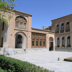 موزه خانه کرد (عمارت آصف وزیری)