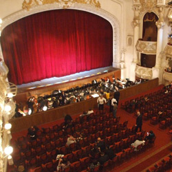 تئاتر در باکو