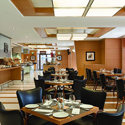 رستوران شورز