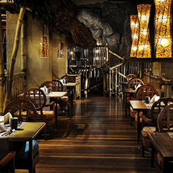 رستوران بامبو لاگون