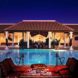 ویوز پول بار