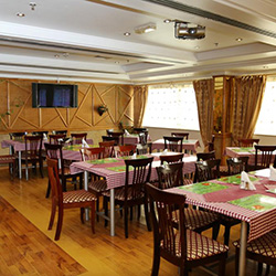 رستوران و بارهای هتل کالیفرنیا دبی