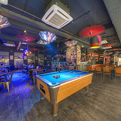 رستوران آرنا جم