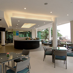 لین فیتز اند بار