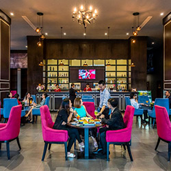 جیمی اند کو دیزرت بار