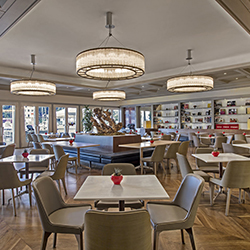 کافه و شیرینی پزی آر ای ای دی