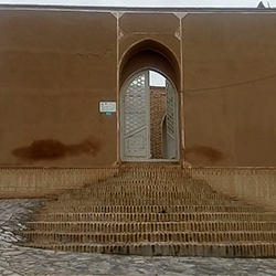 مسجد قدیمی توران پشت